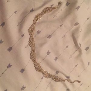 Pretty choker necklace